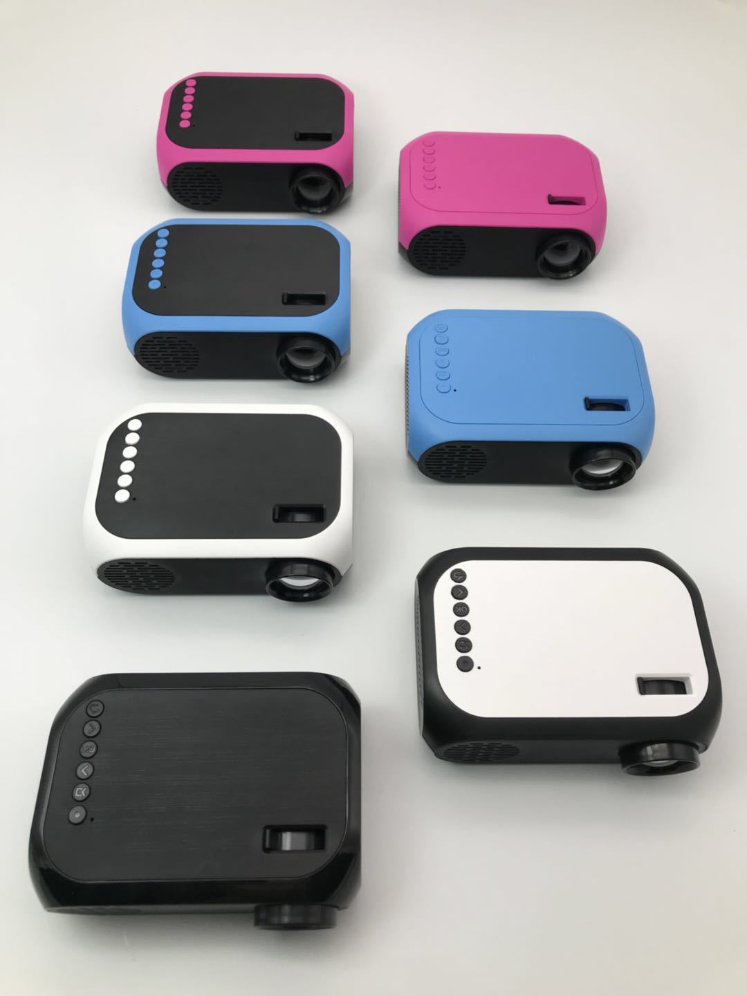 Mini proyector portatil , television portali desde cualquier lugar