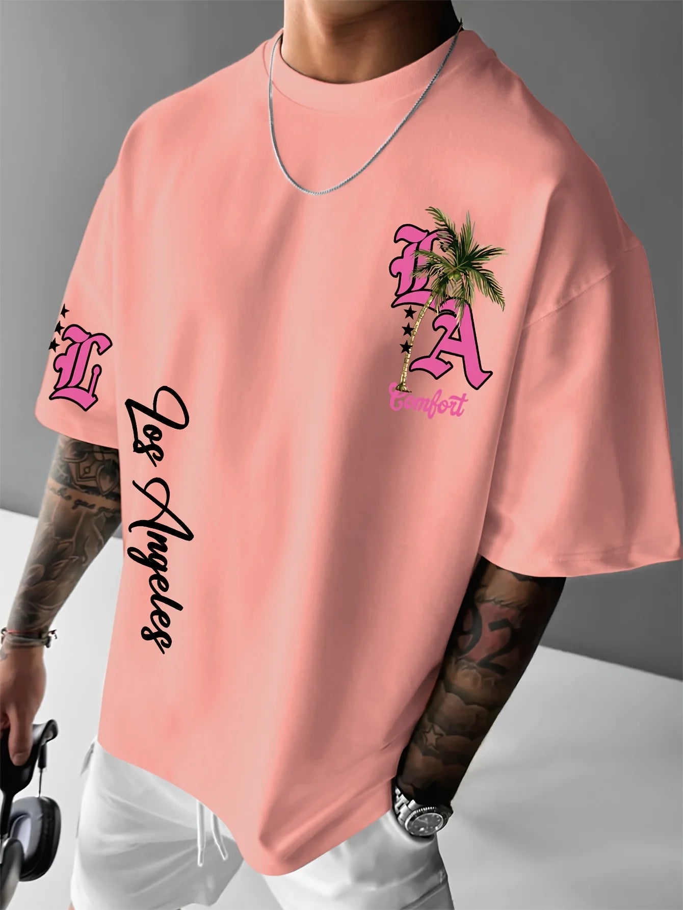 La nueva camiseta para hombre del verano de 2025, es informal y cómoda, está hecha de poliéster transpirable y ligero.