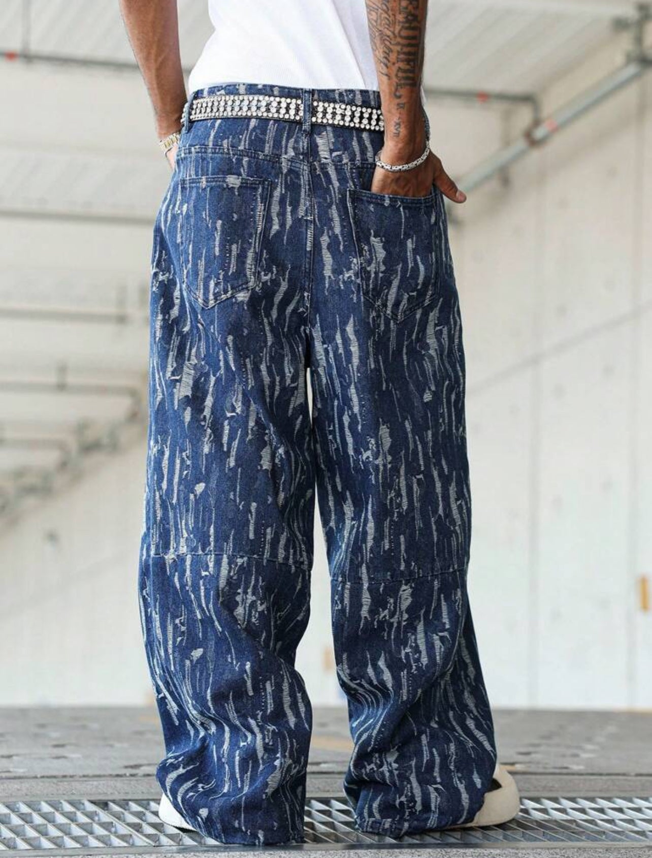 Jeans de pernera ancha de estilo urbano de jacquard azul oscuro para hombres