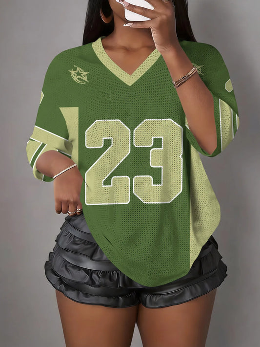 Camiseta deportiva de manga corta con cuello en V y estampado