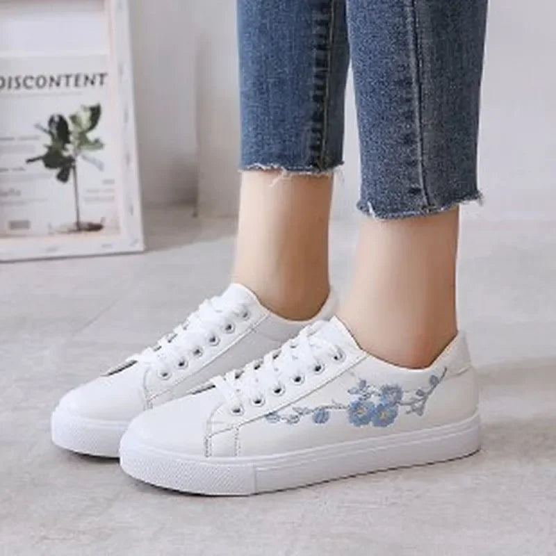 Zapatillas para mujer de deporte informales con cordones y flores bordadas