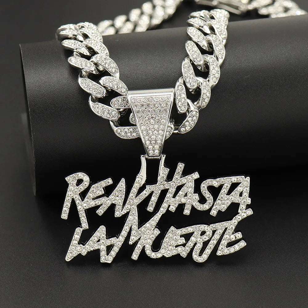 Collar con colgante de letra para hombre y mujer, con brillantes diamantes de imitación