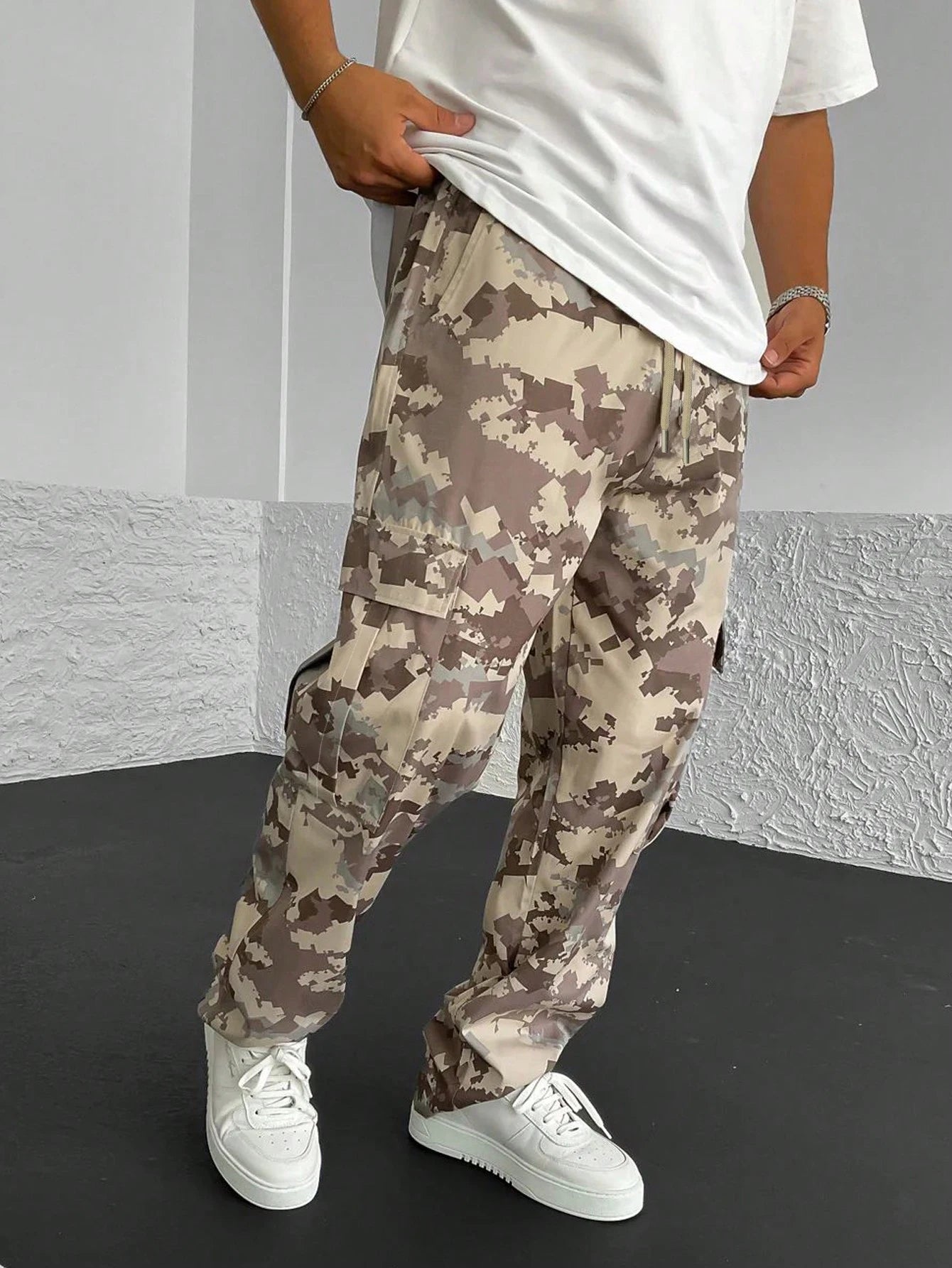 Pantalones cargo de pierna recta con estampado de camuflaje para hombre, ropa de calle de moda, pantalones tácticos para exteriores, pantalones de trabajo largos de moda para hombre