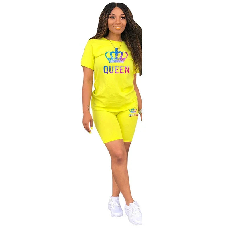 Conjunto deportivo de dos piezas con estampado Queen de colores para mujer, camiseta y pantalones cortos, estilo casual, para correr, de lujo, para viajes de verano.