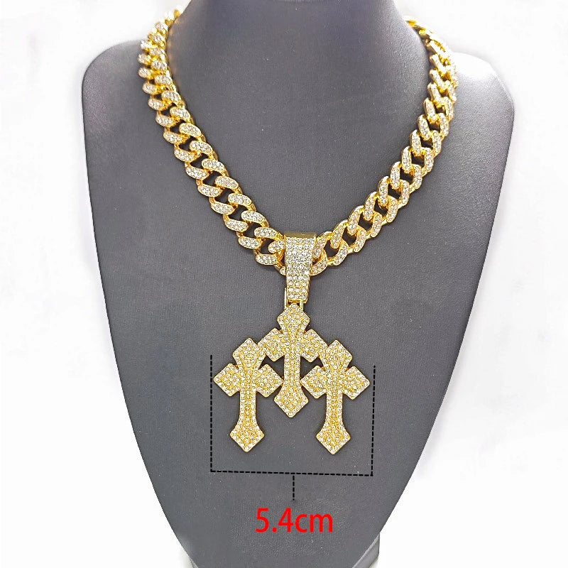 Nuevos collares colgantes con cruces apiladas heladas para hombres con cadena, colgante de joyería con diamantes de imitación