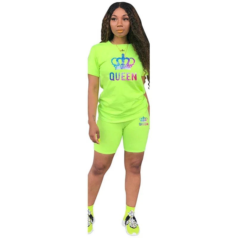Conjunto deportivo de dos piezas con estampado Queen de colores para mujer, camiseta y pantalones cortos, estilo casual, para correr, de lujo, para viajes de verano.