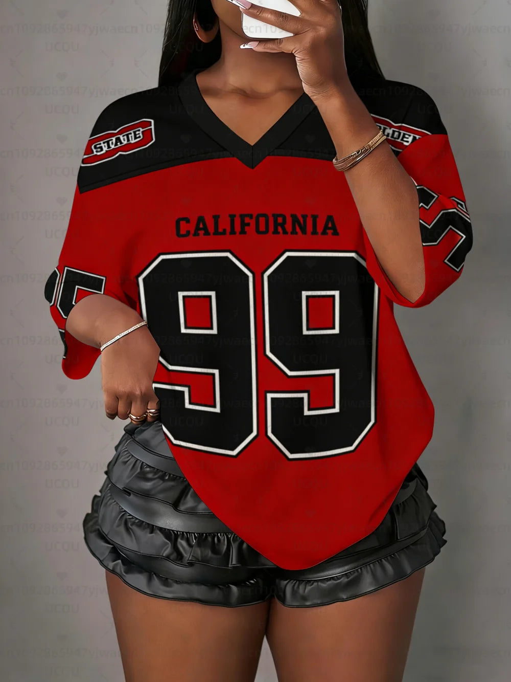 Camiseta Deportiva de Manga Corta con Cuello en V y Estampado