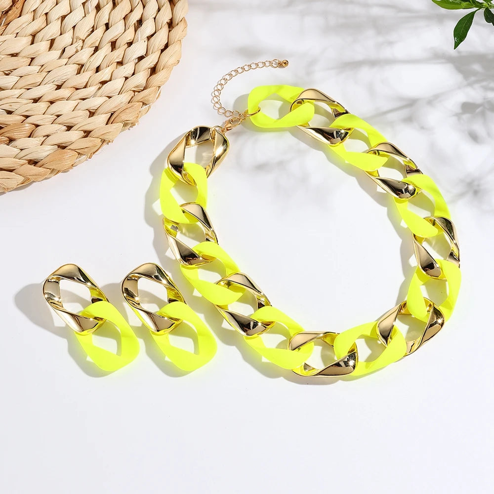 Nuevo conjunto de moda Icon collar y pendientes de acrílico fluorescente CCB empalmados para mujer, joyería para el cuello