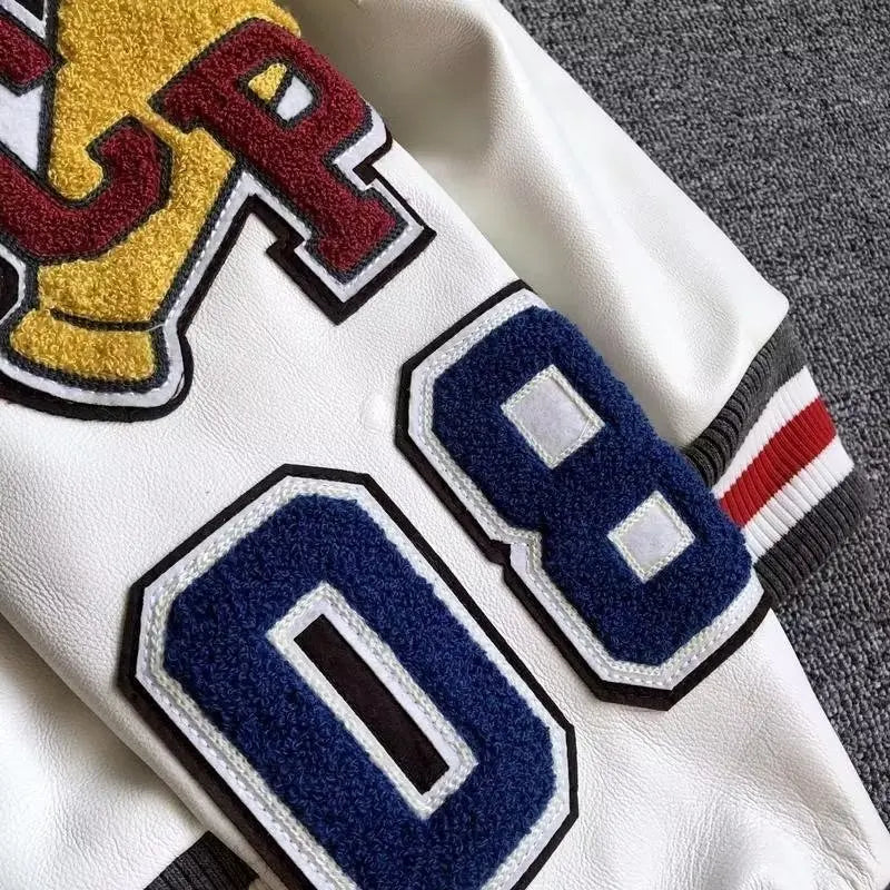 Vestes d'uniforme de baseball Y2K Veste en cuir tendance rétro Broderie multi-lettres Manteau court blanc Printemps et automne Hommes