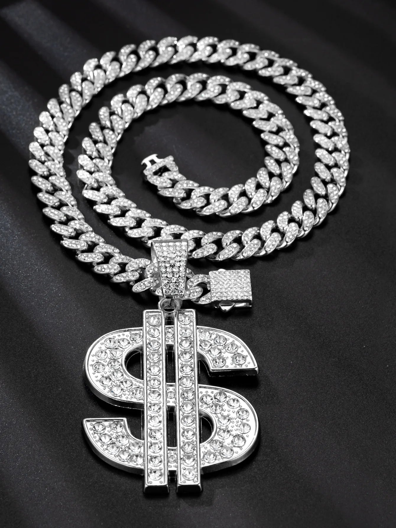 Collar con colgante de letra para hombre y mujer, con brillantes diamantes de imitación