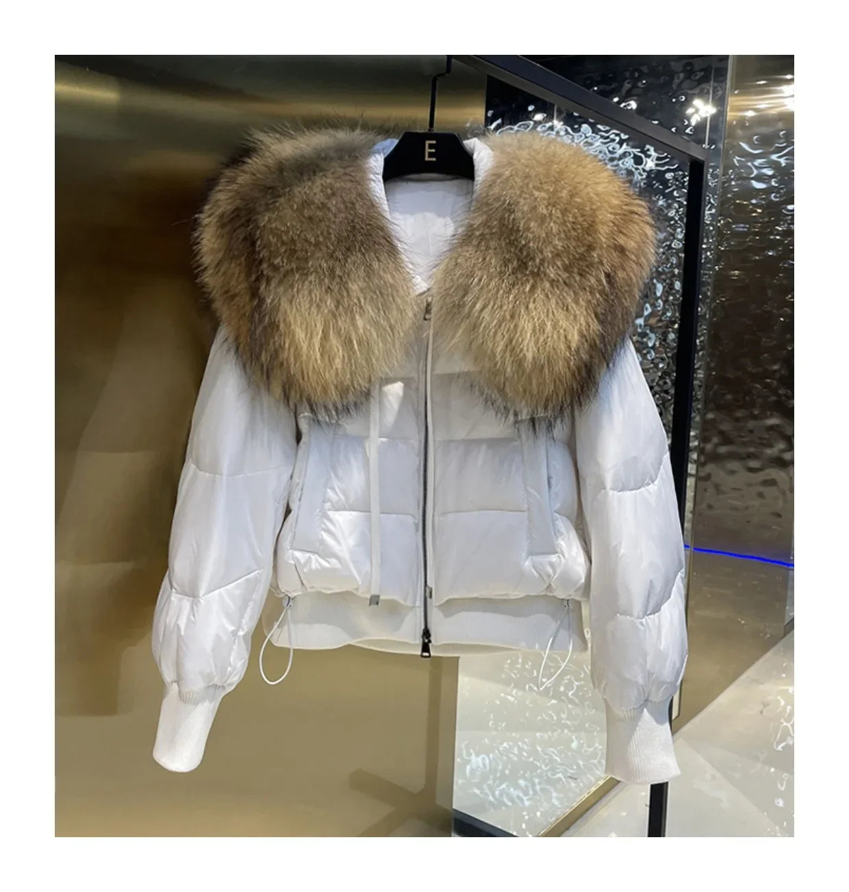 Chaqueta de plumón de invierno a la moda para mujer, abrigo recortado con Cuello de piel de zorro de gama alta