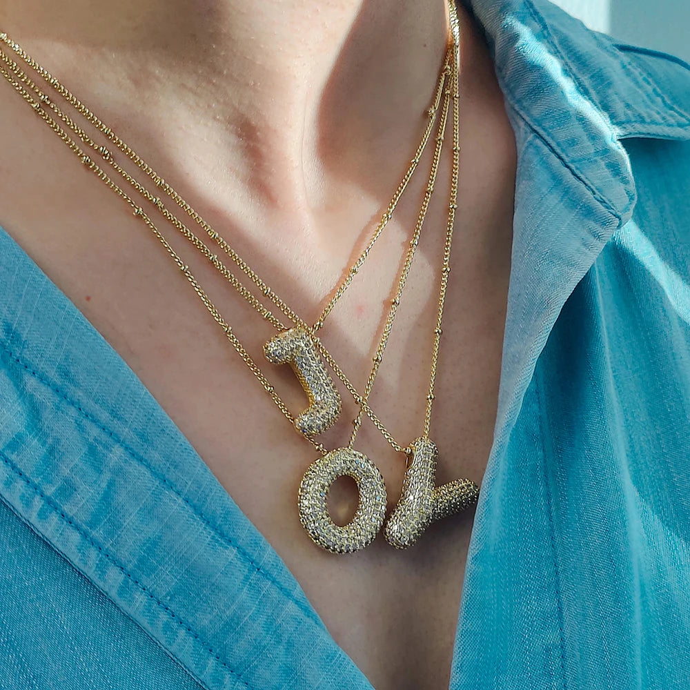 Collar con inicial de globo de circonita cúbica, colgante con letra burbuja del alfabeto AZ, chapado en oro y latón, para mujer, joyería de moda