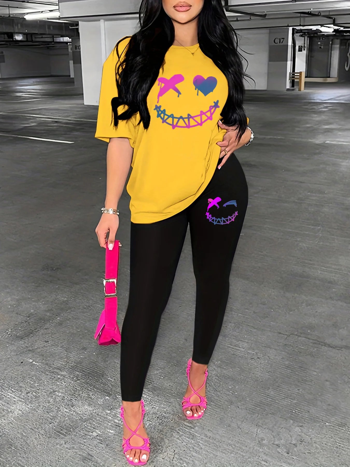 Conjunto de dos piezas de camiseta de manga corta con estampado de cara sonriente, de primavera y verano para mujer