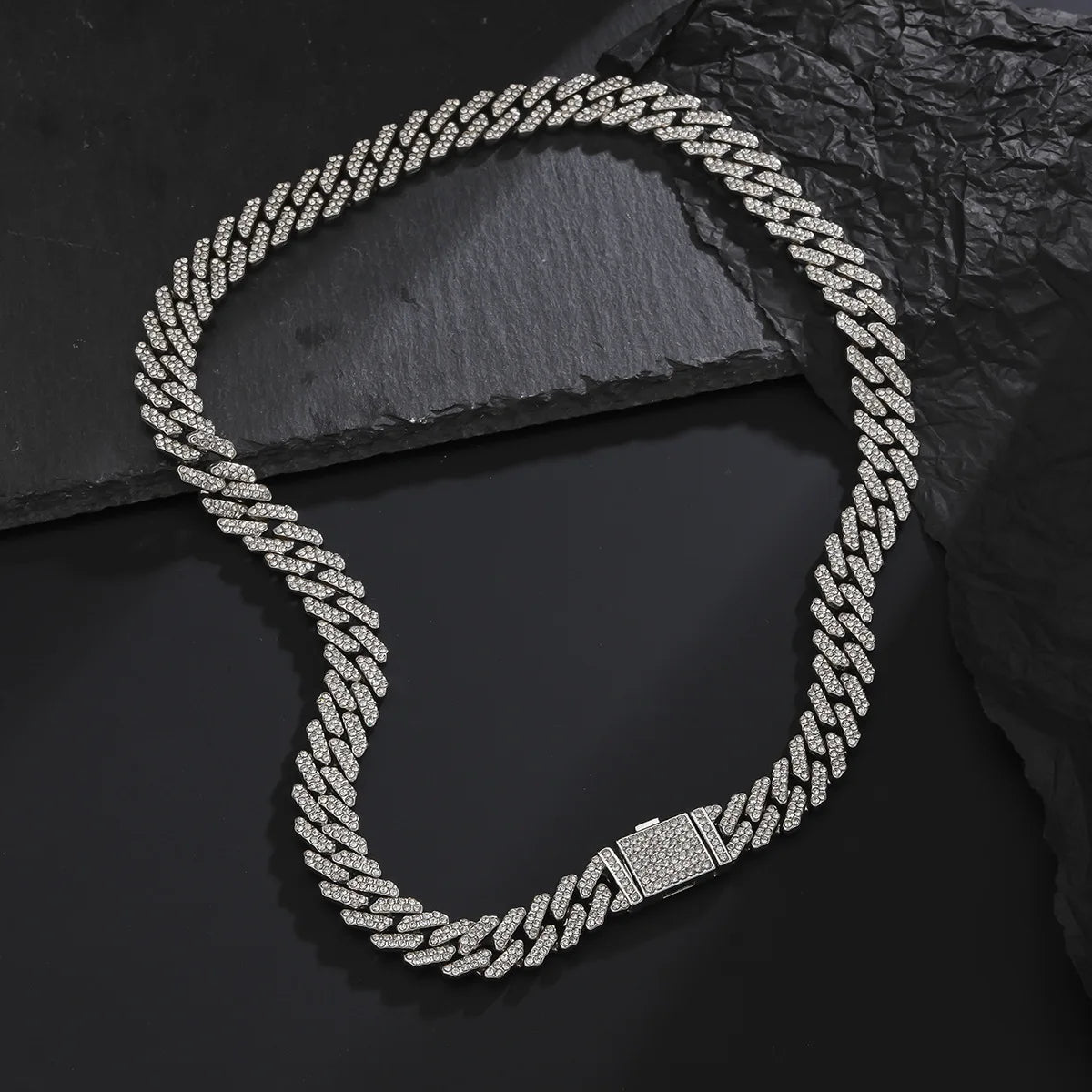 Collar con colgante de letra para hombre y mujer, con brillantes diamantes de imitación