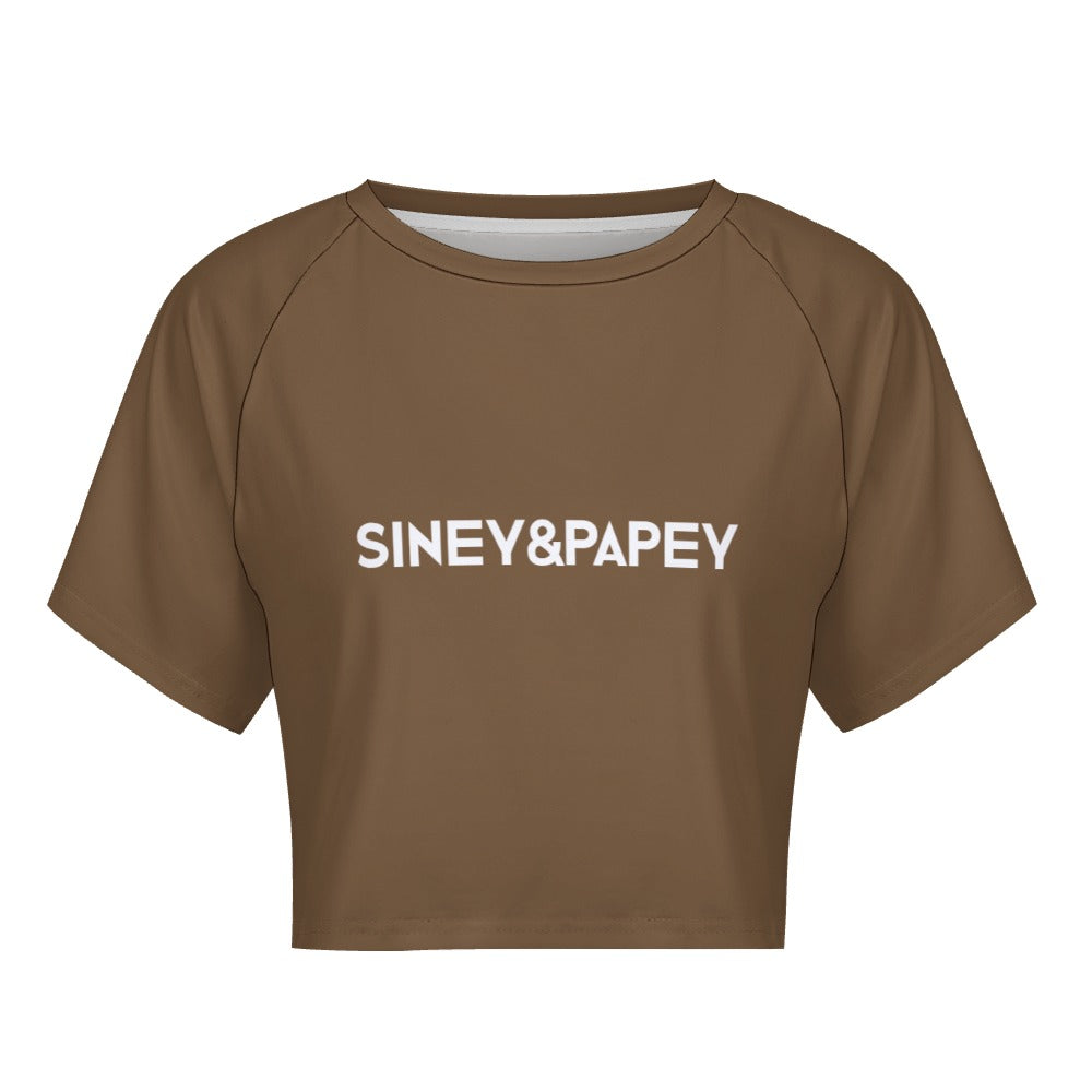 Camiseta de manga corta y ombligo al descubierto