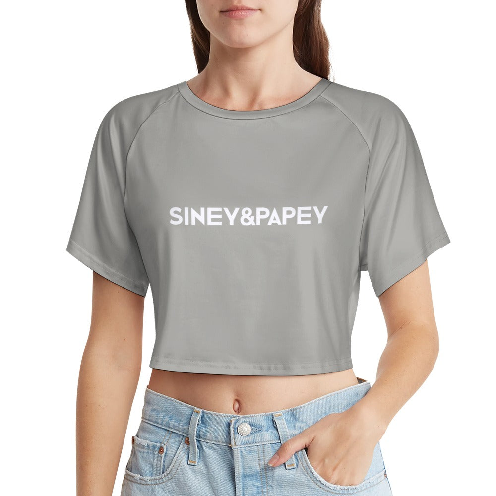 Camiseta de manga corta y ombligo al descubierto