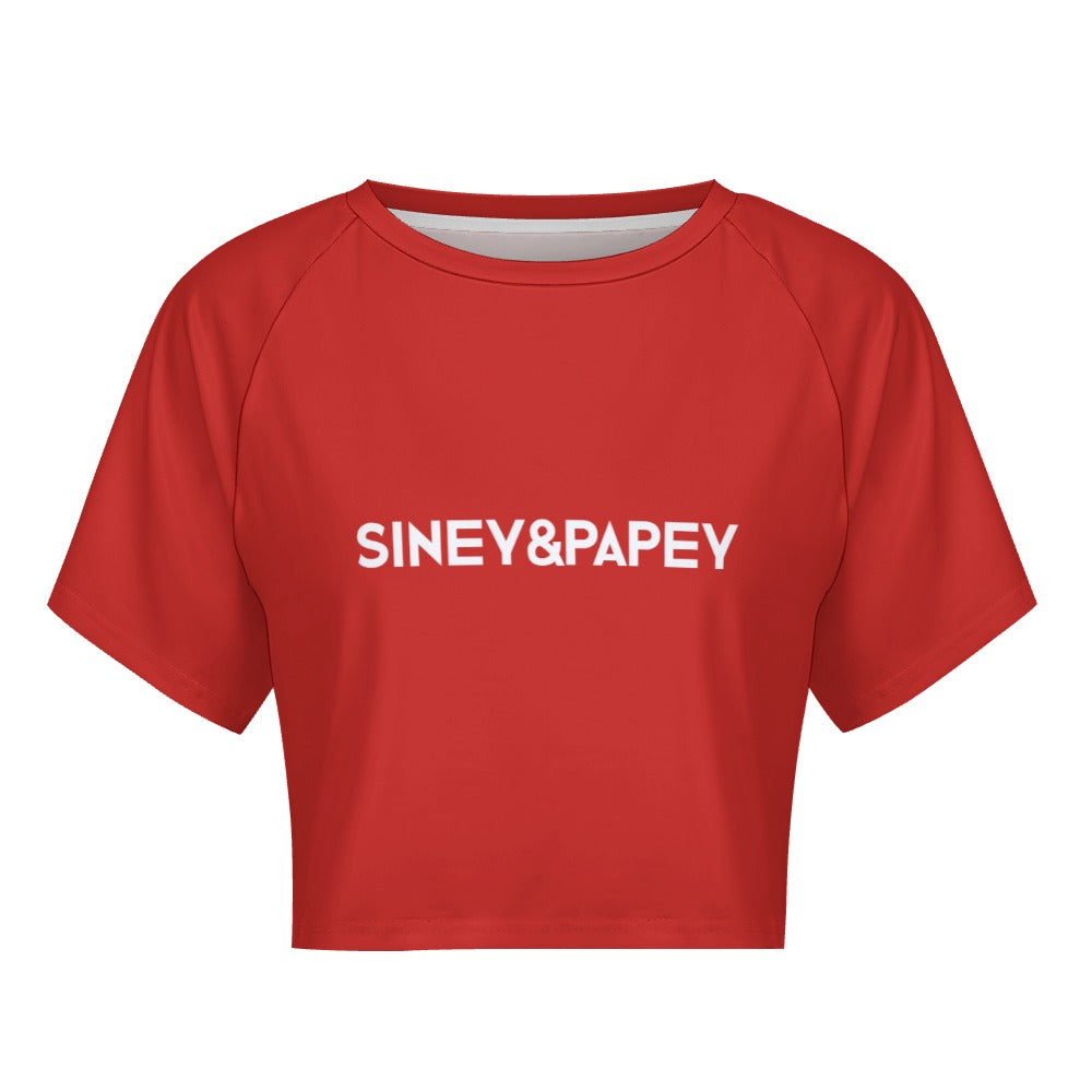 Camiseta de manga corta y ombligo al descubierto