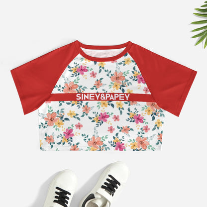 Camiseta de manga corta y ombligo al descubierto
