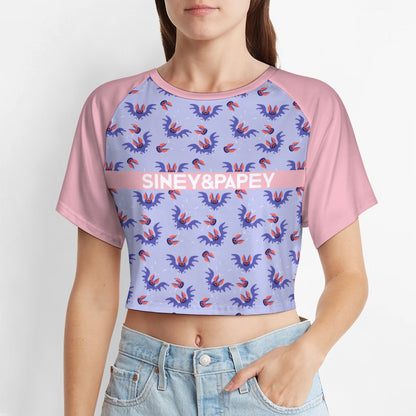 Camiseta de manga corta y ombligo al descubierto