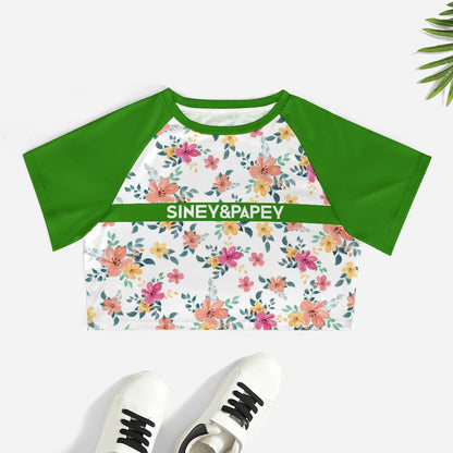 Camiseta de manga corta y ombligo al descubierto