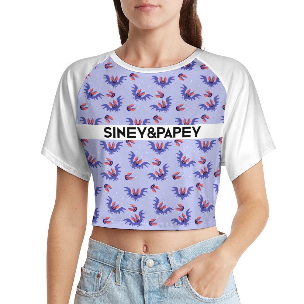 Camiseta de manga corta y ombligo al descubierto