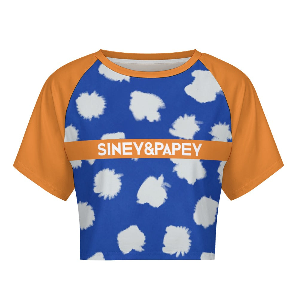 Camiseta de manga corta y ombligo al descubierto