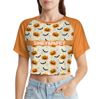Camiseta de manga corta y ombligo al descubierto
