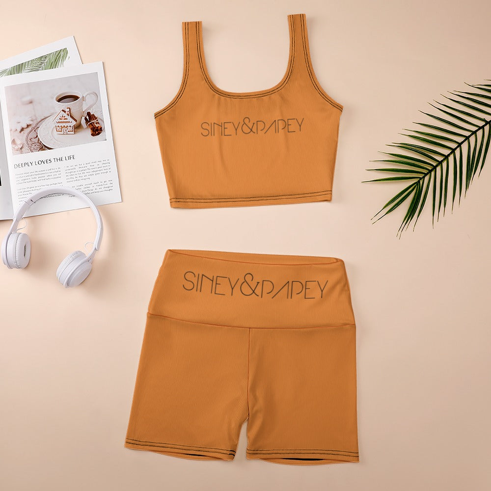 Conjunto deportivo de mujer elegante y resistente