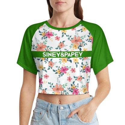 Camiseta de manga corta y ombligo al descubierto