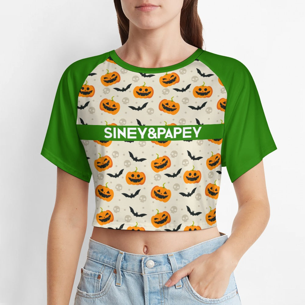 Camiseta de manga corta y ombligo al descubierto