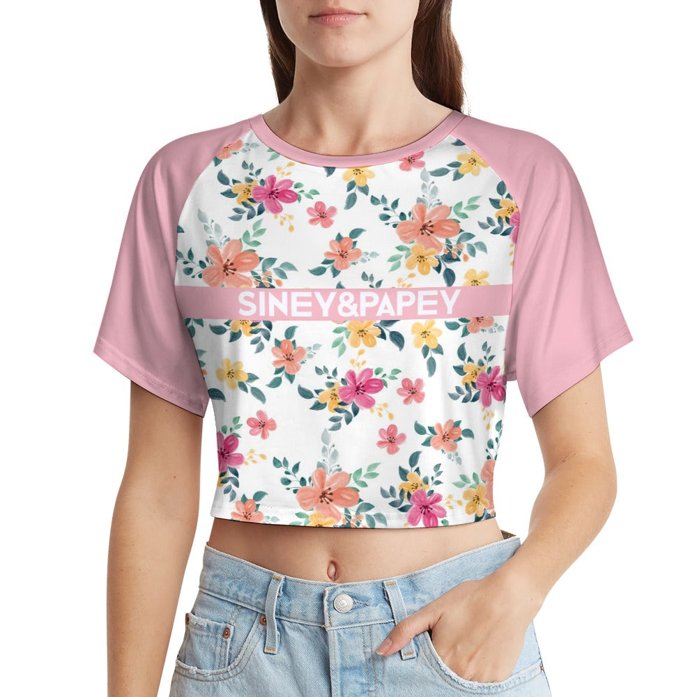 Camiseta de manga corta y ombligo al descubierto