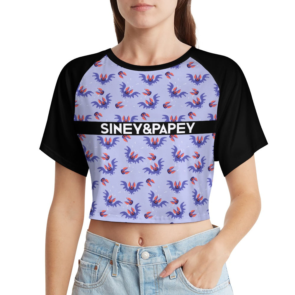 Camiseta de manga corta y ombligo al descubierto
