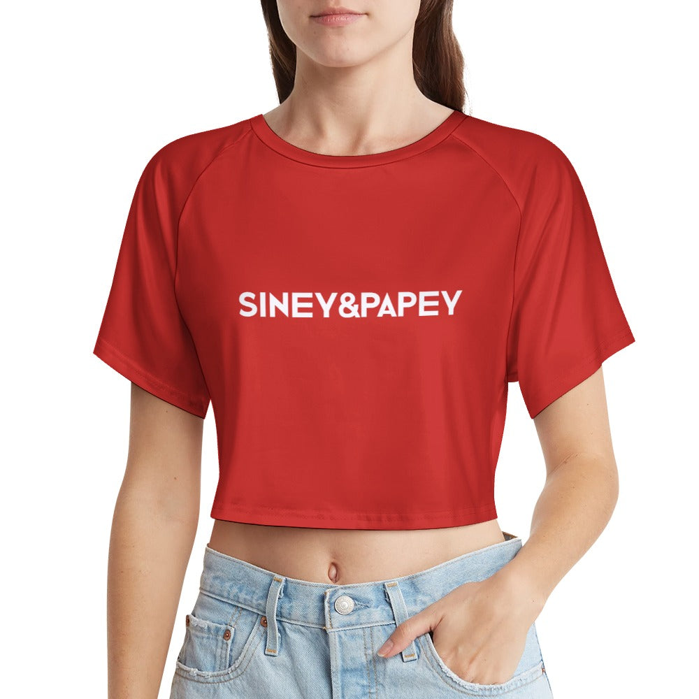 Camiseta de manga corta y ombligo al descubierto