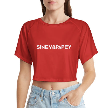 Camiseta de manga corta y ombligo al descubierto