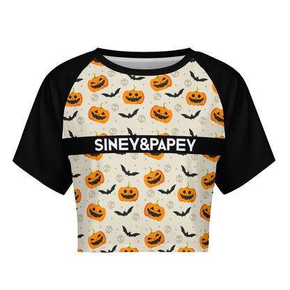 Camiseta de manga corta y ombligo al descubierto