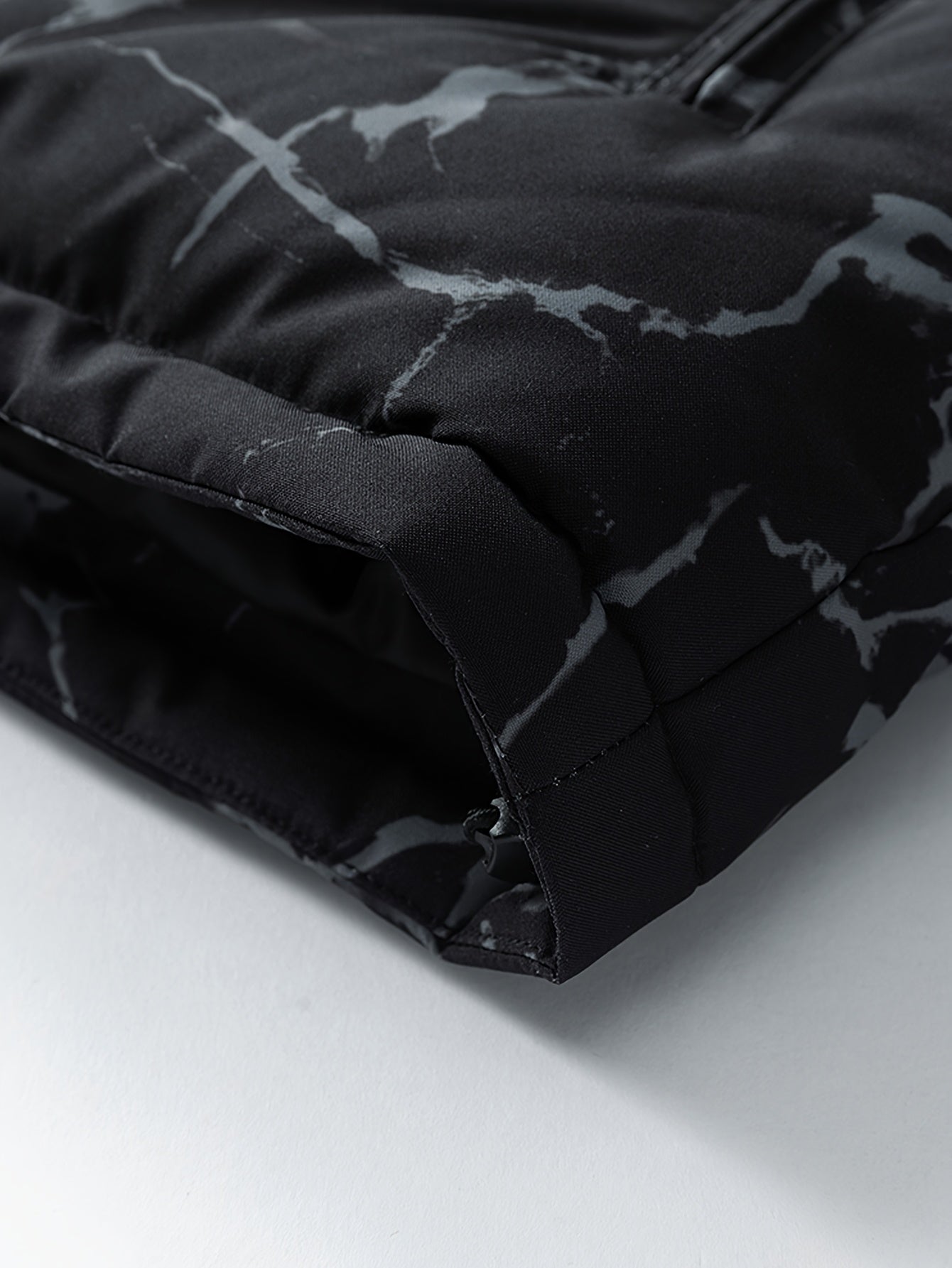 Chaqueta de Invierno para Hombre Resistente al Frío con Cremallera Completa, Cuello Alto y Patrón a Rayas - Abrigo Grueso y Cálido