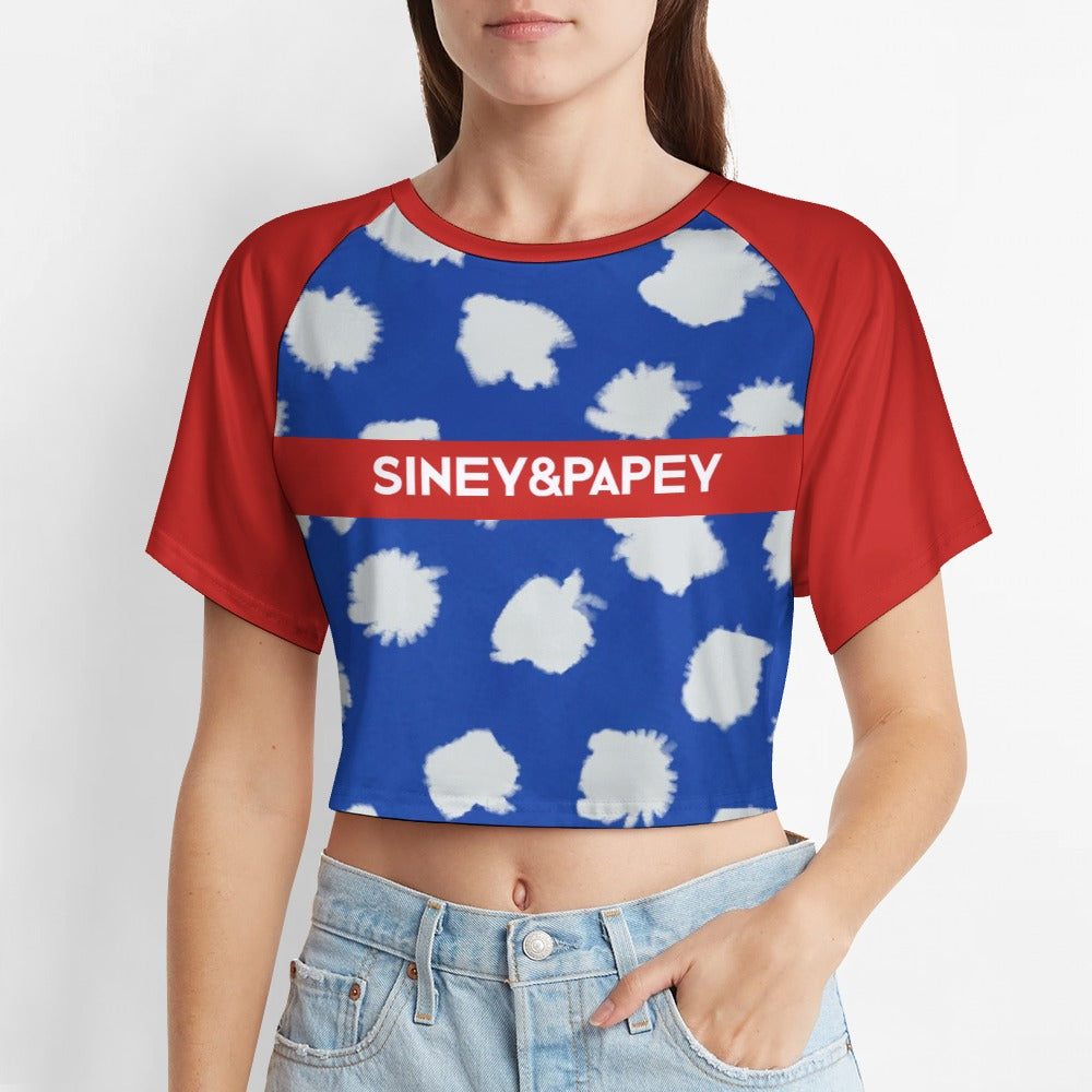 Camiseta de manga corta y ombligo al descubierto