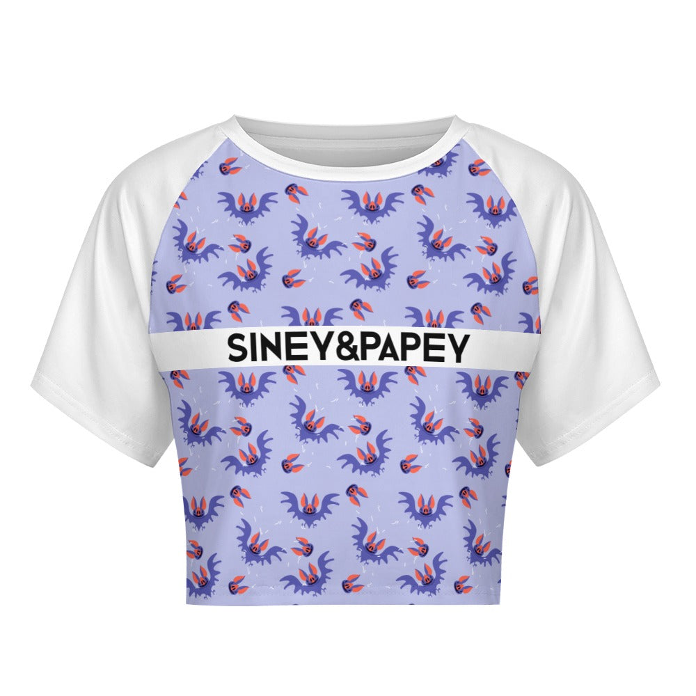 Camiseta de manga corta y ombligo al descubierto