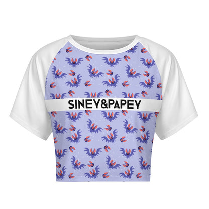Camiseta de manga corta y ombligo al descubierto