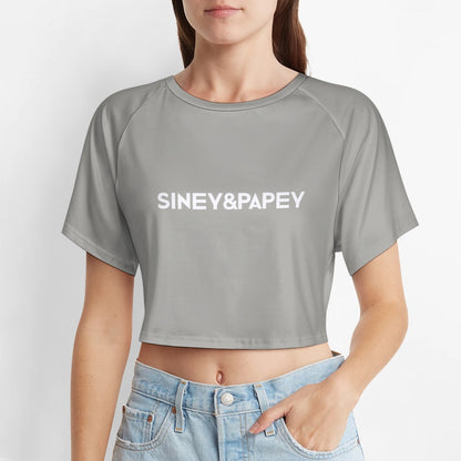 Camiseta de manga corta y ombligo al descubierto