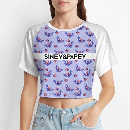 Camiseta de manga corta y ombligo al descubierto