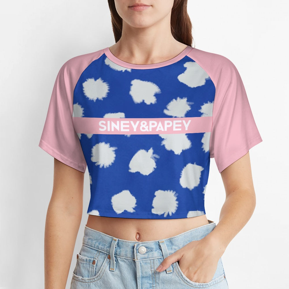 Camiseta de manga corta y ombligo al descubierto