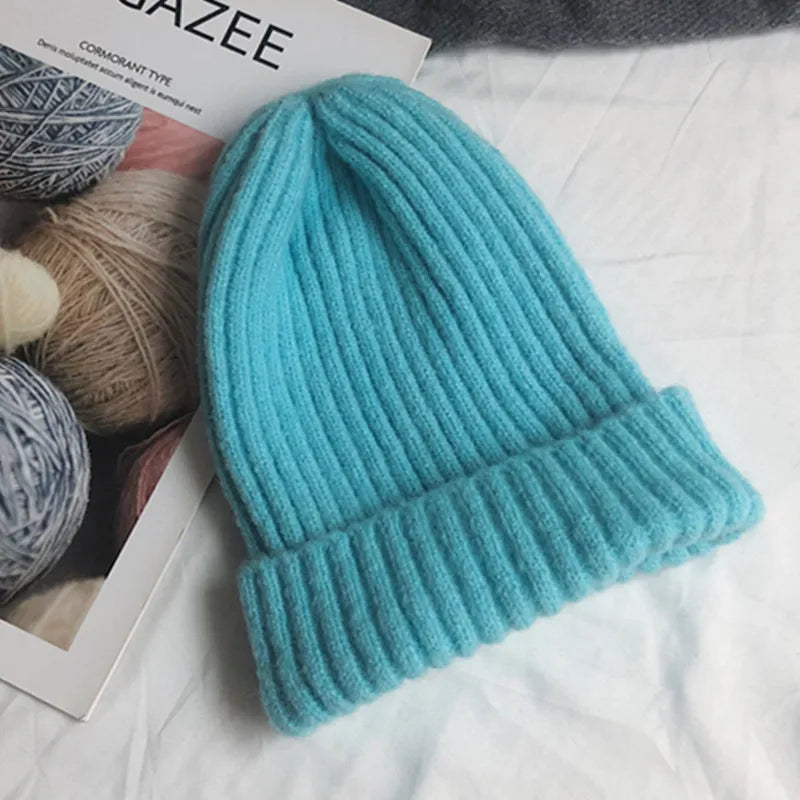 Nuevo gorro de invierno de colores caramelo, gorro tejido para mujer, gorro cálido y suave a la moda, gorro de lana estilo , gorro elegante que combina con todo