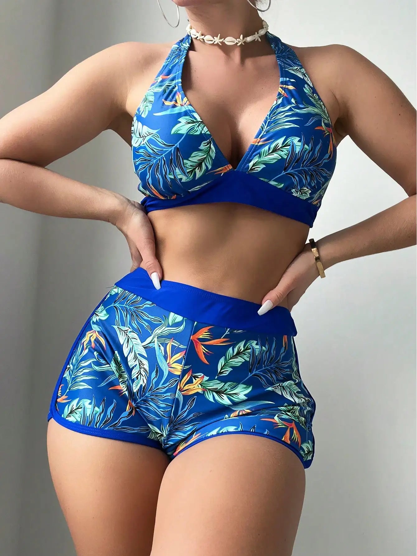 Conjunto de bikini estilo halter 2025, traje de baño corto de cintura alta para mujer, bañador estampado para mujer, traje de baño para playa