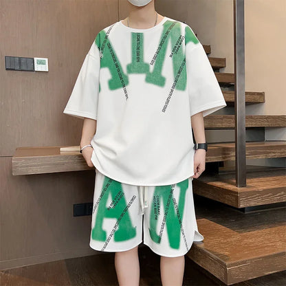 Ensembles décontractés deux pièces pour hommes 2024 T-shirt à manches courtes et shorts de mode coréenne Survêtements Sports Streetwear Ensembles de vêtements pour hommes 