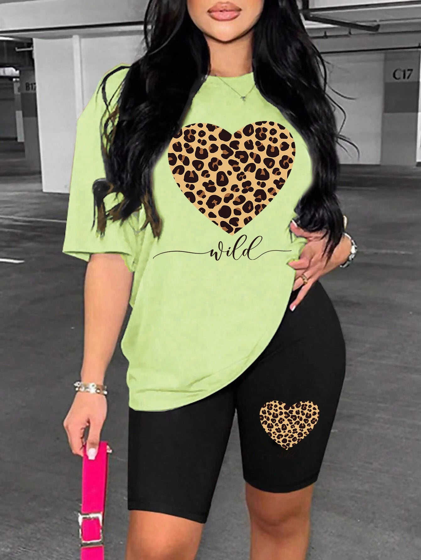 Conjunto de pantalones cortos con estampado de corazón de leopardo para mujer, conjunto de dos piezas de dibujos animados a la moda, transpirable y cómodo, conjunto de pantalones cortos de manga corta
