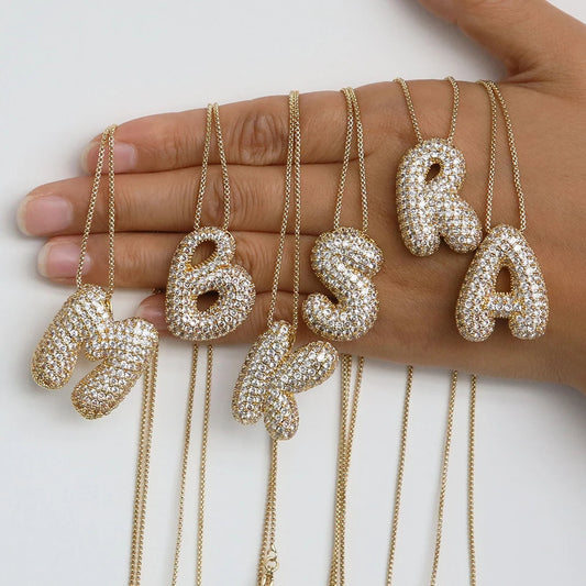 Collar con letras gruesas de circonita cúbica pavé de color dorado para mujeres y hombres, collar con inicial de burbuja del alfabeto, joyería delicada, regalo de bisutería