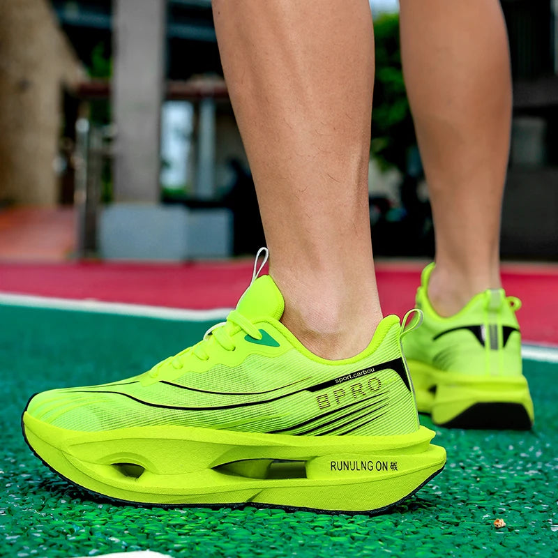 Zapatillas para correr con Amortiguación Dinámica Calzado deportivo diseñado para ofrecer máxima agilidad  estabilidad y confort en cada pisada.