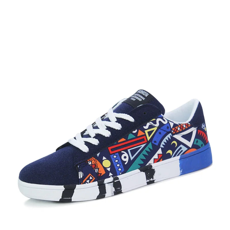 Zapatillas de deporte negras con grafiti a la moda, cómodas zapatillas de lona para hombre, zapatillas de Skateboard transpirables, zapatillas planas de diseñador para hombre