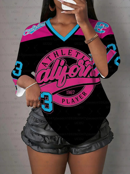 Camiseta Deportiva de Manga Corta con Cuello en V y Estampado